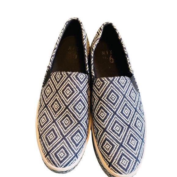 MIX NO 6 Diamond Pattern Slip On Sneakers - Picture 4 of 8